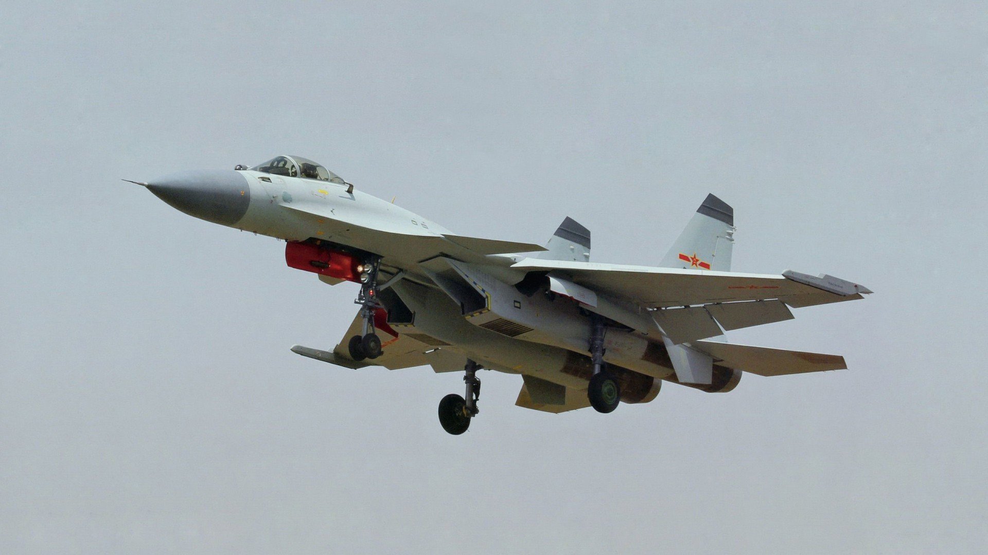 “逆境中的英雄：极端天气下的坚守与突破”，在逆境中崛起的名人